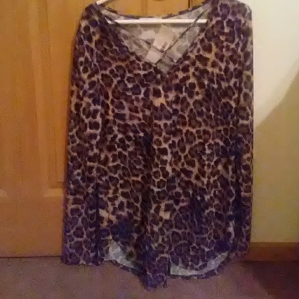 Leopard top